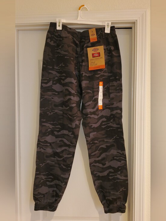 Dickies Pants - Dickies Women’s Camo Cargo Pants - Black & Gray- Size L (Juniors)